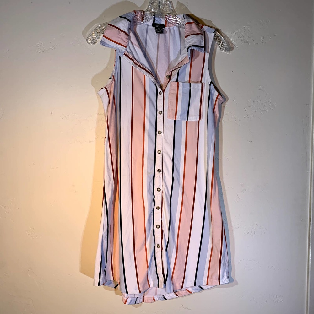 Rue21 white pink and purple striped t-shirt button dress with collar size medium